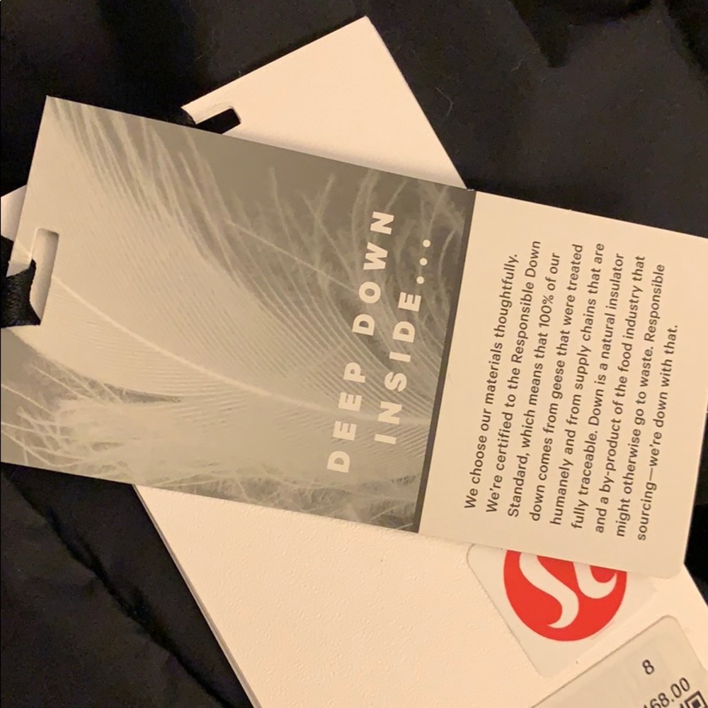 FLASH SALE! NWT - lululemon Chill Days Vest - Picture 5 of 5